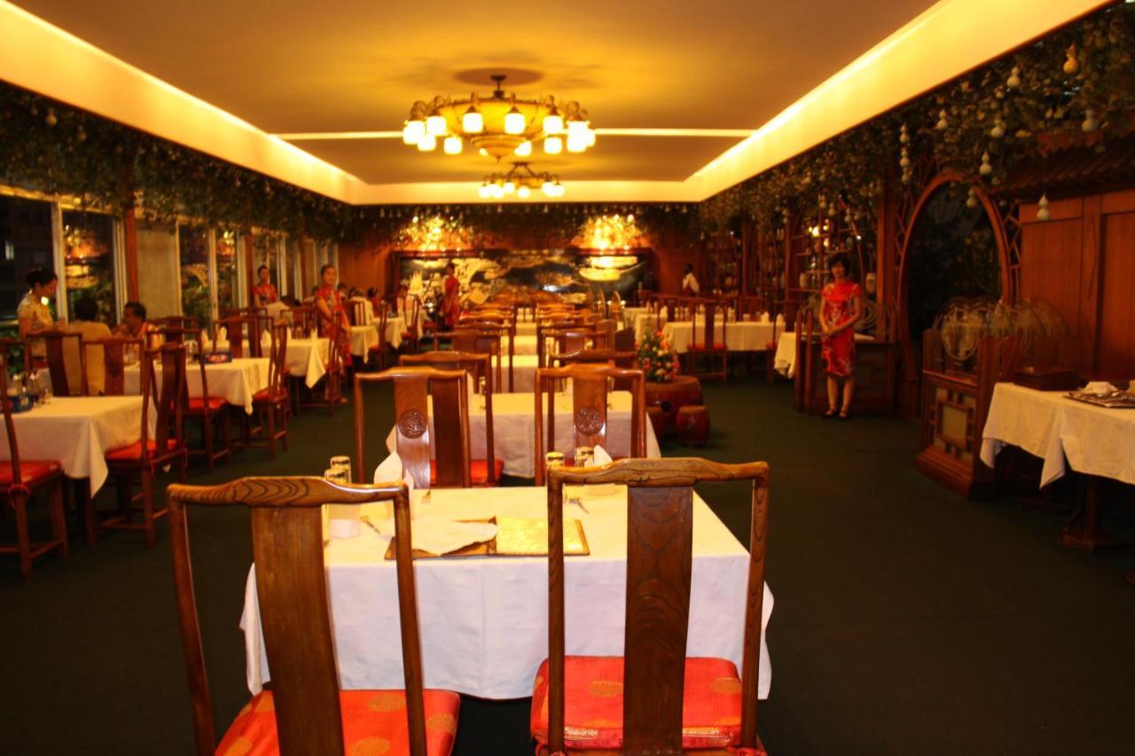 Fang Fang Hotel Kampala Bagian luar foto